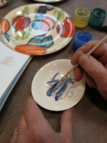 Création d'une assiette en faïence